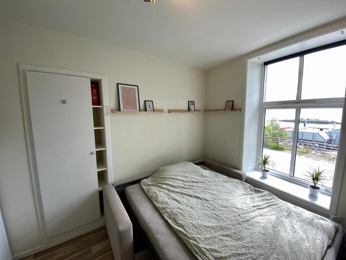 Small, Central And Quiet Studio Apartment In 奥勒松 外观 照片